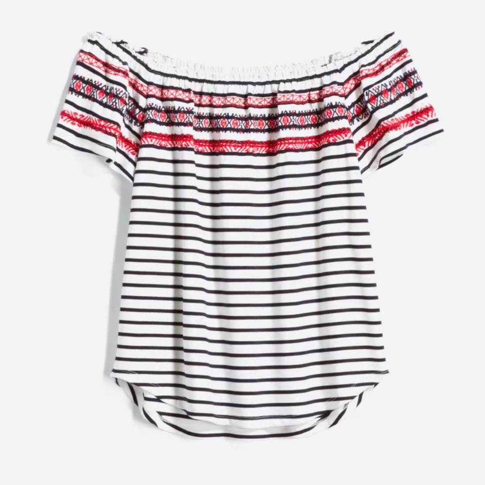 (M) THML off the shoulder embroidered top